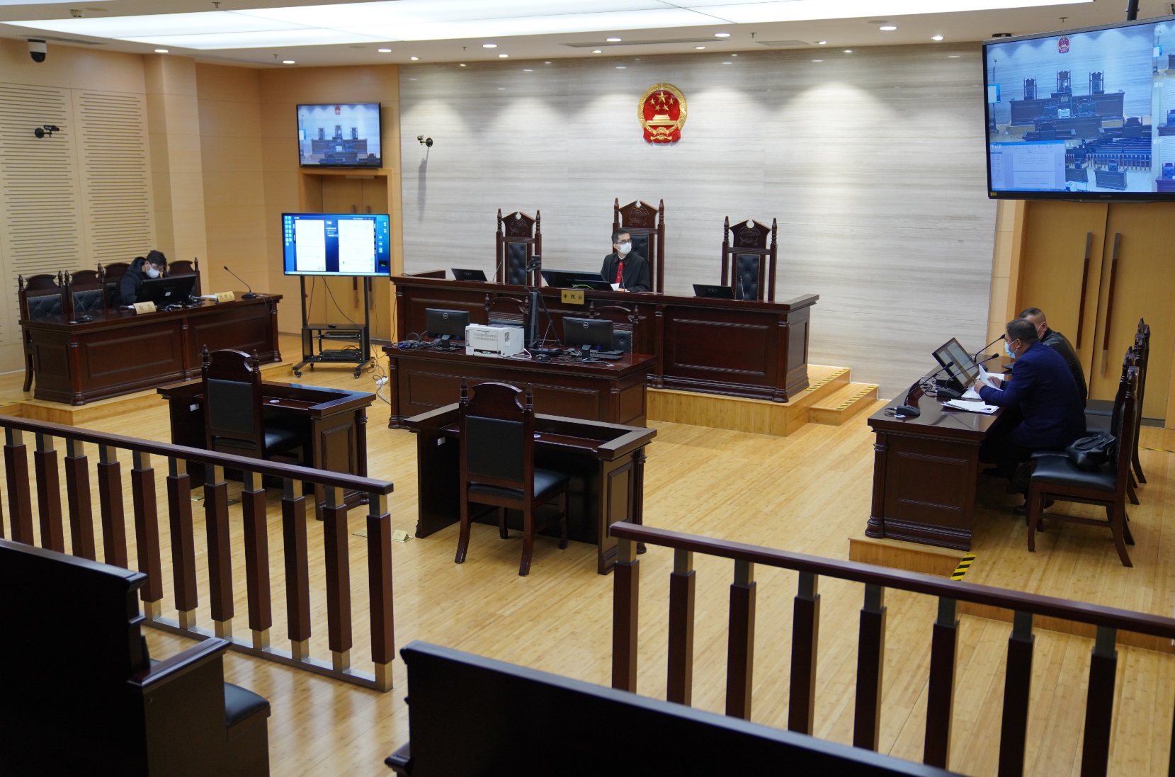 Shanghai court first explores the use of blockchain certificate technology, and 10 court trial trial record reforms started in April